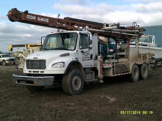 Gus Pech Bucket Drill Rig Truck in Odessa, MO, USA