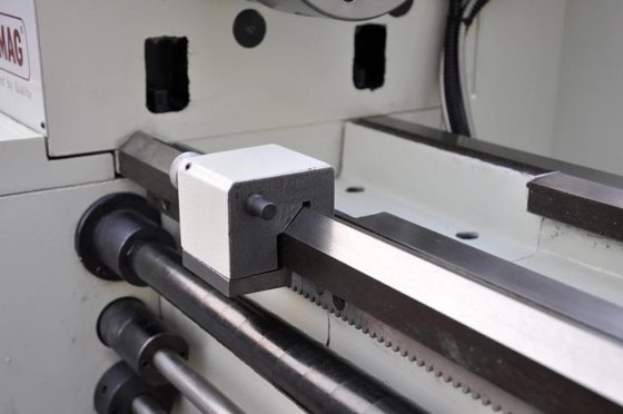 miUmacカイダ経済金属台旋盤