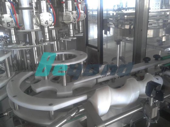 自动瓶装油灌装机 灌装设备/食用植物油瓶装生产线设备