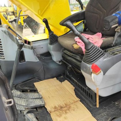2016 Komatsu PC200-7