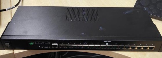 Portserver TS16 serial M05170630