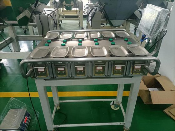 半自动蔬菜秤 12 14 16 头手动组合秤洋葱土豆肉类称重机