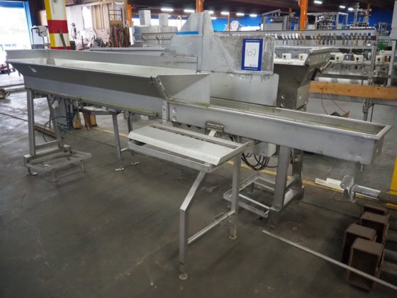 胸盖转圆角机步进梁