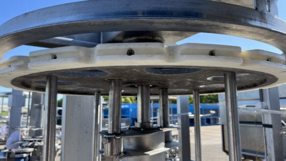 梅恩颈部去皮切条机，配备 20 个工位