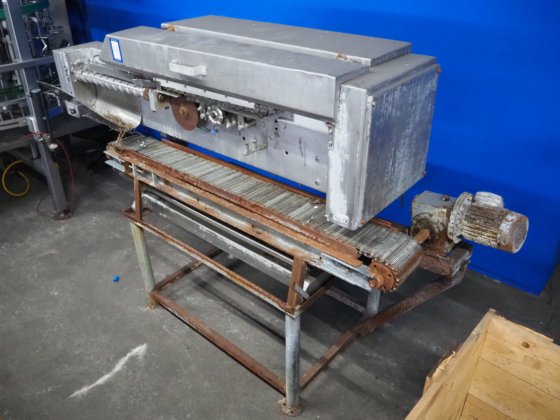 用于家禽加工的 Meyn 鸡胗/肠子采集机