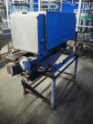 用于家禽加工的 Meyn 鸡胗/肠子采集机