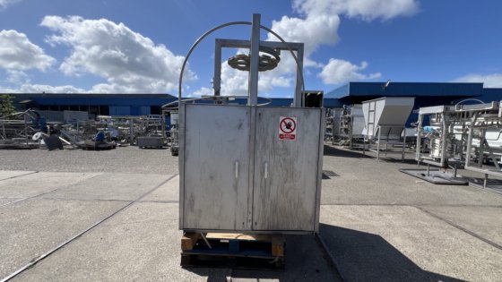 鹳颈分离器和切皮机