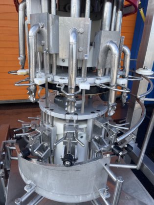 最终检验机和断颈机 Thielemann