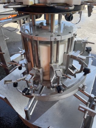 最终检验机和断颈机 Thielemann