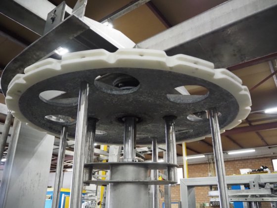 用于家禽加工的梅恩颈部皮肤修剪器