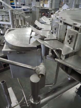 用于家禽加工的梅恩颈部皮肤修剪器