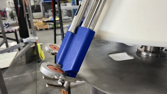 鸡腿和鸡腿去骨器