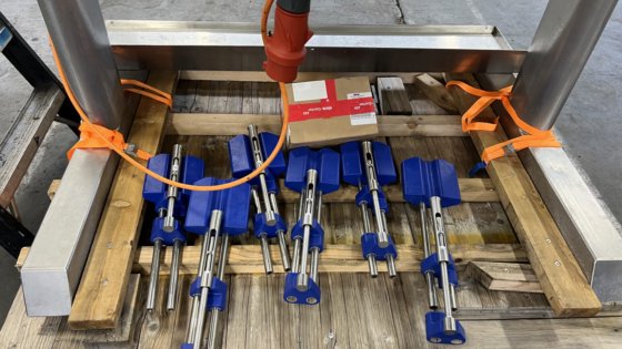 鸡腿和鸡腿去骨器