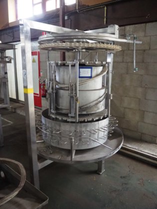 Linco 自动掏膛机,配备 24 个工位