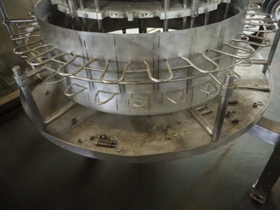 Linco 自动掏膛机,配备 24 个工位