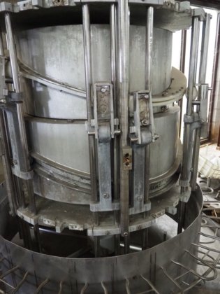 Linco 自动掏膛机,配备 24 个工位