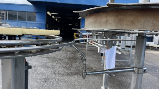 梅恩·雷汉格 (Meyn Rehanger) 冷静地称重