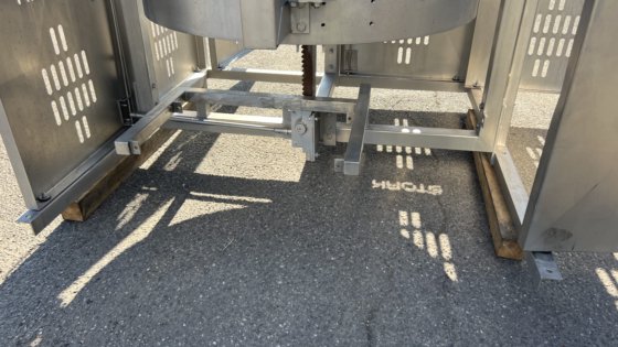 鹳颈断路器（16个）