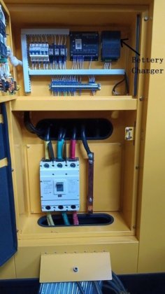 IP23 保護グレード カーミンズ・ディーゼル発電機セット 10〜2000kWの性能出力とスタンフォード・オルタネタ