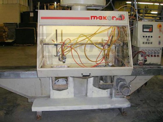 MAKOR COMPLETE MOULDING LINE AUTOMATIC