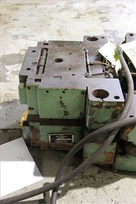 MINSTER "DIE-NAMIC" D-608A QUICK-DIE-CHANGE FIXTURE