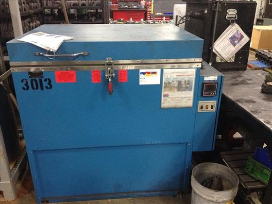 CINCINNATI SUB-ZERO V-6-LN2 LAB FREEZER