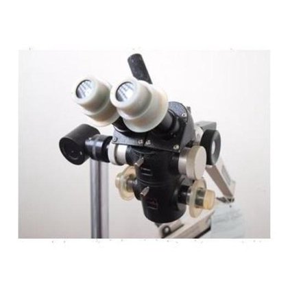 移动支架上的 CODMAN AV 阴道镜光源