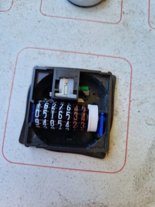 2015 Untha LR700 碎纸机