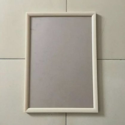 中国ジュエルプラスチック発泡写真フレーム押出機