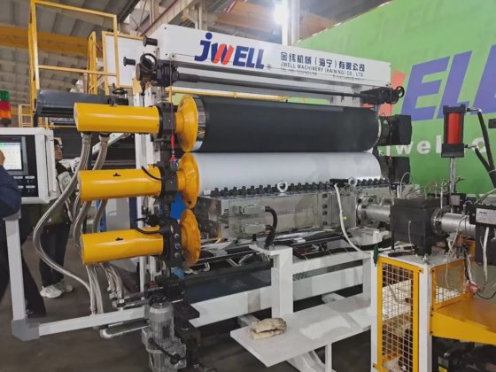 Jwell TPE/Tpo/PVC 汽车内饰和脚垫挤出机