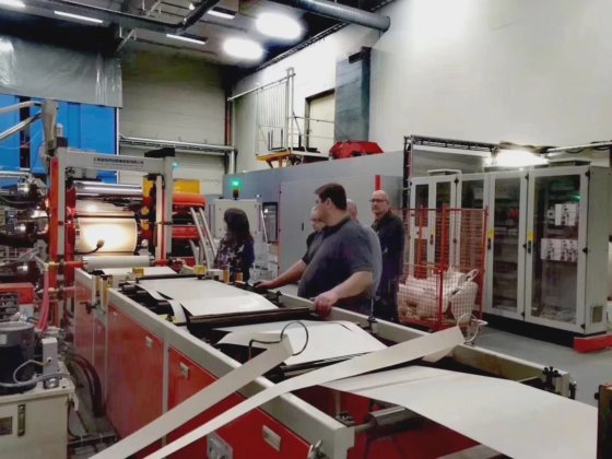 ジュエル会社 PP PS シート押出しライン プラスチックシート押出機