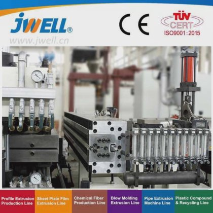 Machine d'extrusion de feuilles creuses