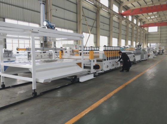 PVC 泡沫板挤出机