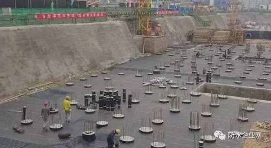 Tpo/EVA/PVC/HDPE 土工膜片材挤出机 塑料防水片材生产线