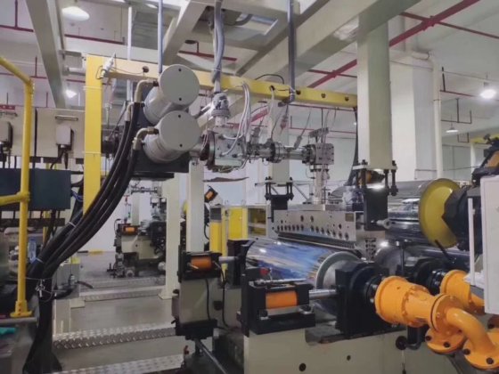 自動ペットPLA PP EVA PCシートフィルムプレート押出機ジュエルプラスチックシート生産ライン