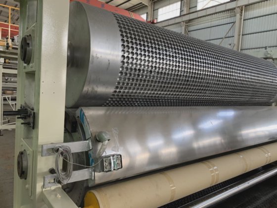 高密度聚乙烯排水板挤出生产线