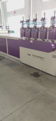 聚丙烯中空建筑框架板材挤出生产线