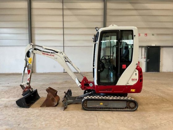 2015 Takeuchi TB 216