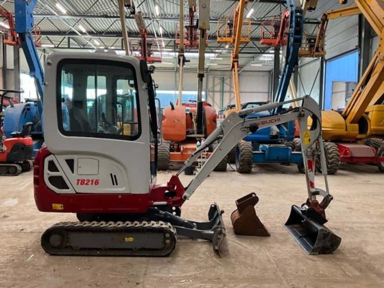 2015 Takeuchi TB 216