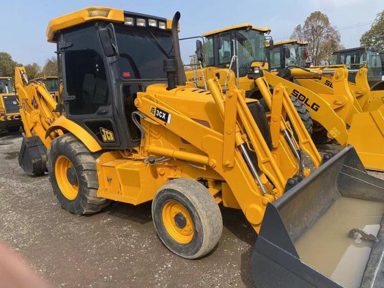 2023 JCB 3CX