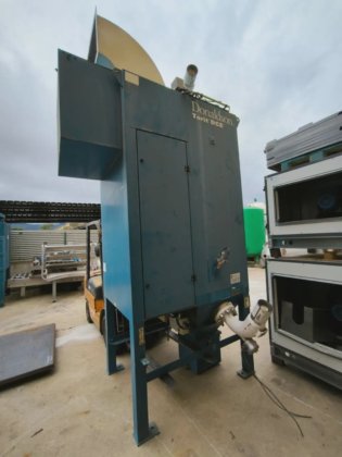 2004 DONALDSON DPRO 8-R