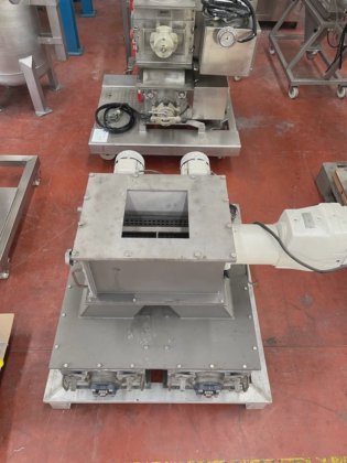 2001 HOSOKAWA PC 600