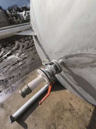 SERBATOIO VERTICALE IN ACCIAIO INOX