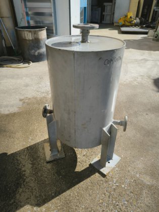 90 LITRES VERTICAL IRON TANK