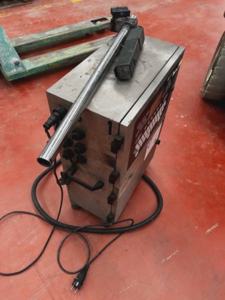 DOMINO A100