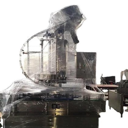 物美价廉的全自动玻璃瓶啤酒灌装旋盖机