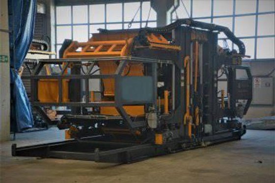 BS-42 ブロック、レンガ、舗装材製造機