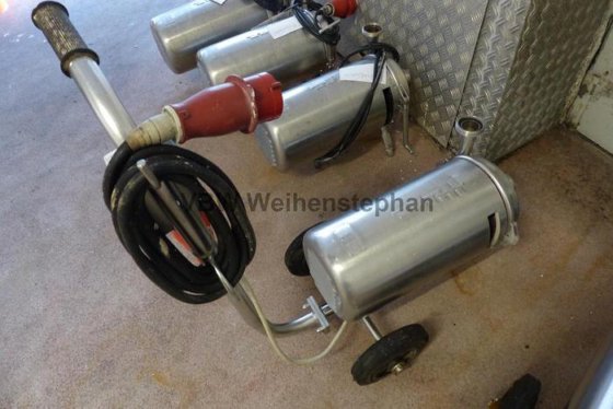 移動式遠心ポンプ