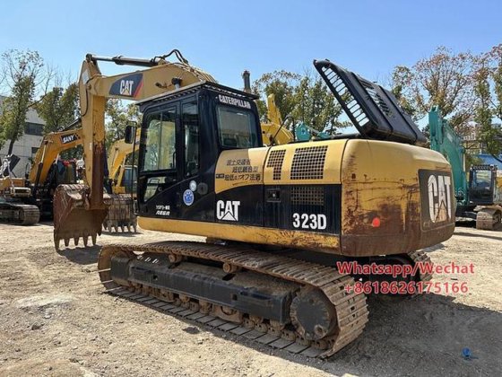Caterpillar Excavators 323D