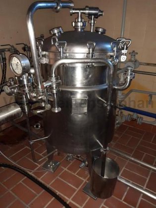 酵母増殖システム用タンク